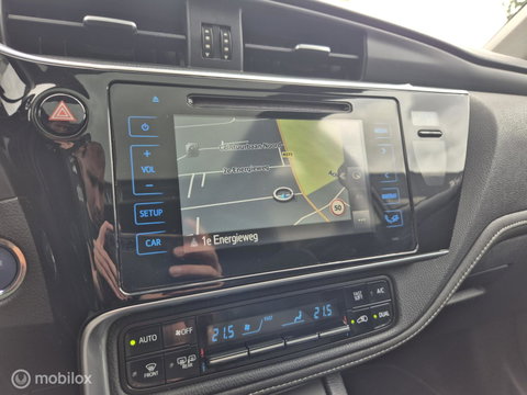 Toyota Auris 1.8 Hybrid Lease-pro, Pano,Navi, Camera,Clima