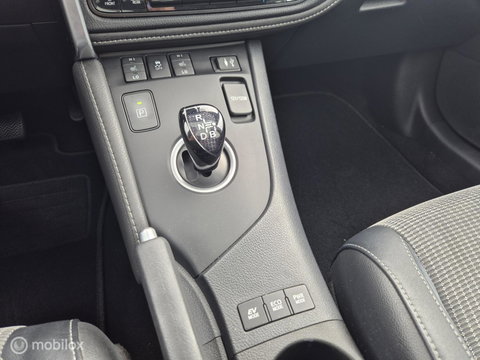 Toyota Auris 1.8 Hybrid Lease-pro, Pano,Navi, Camera,Clima