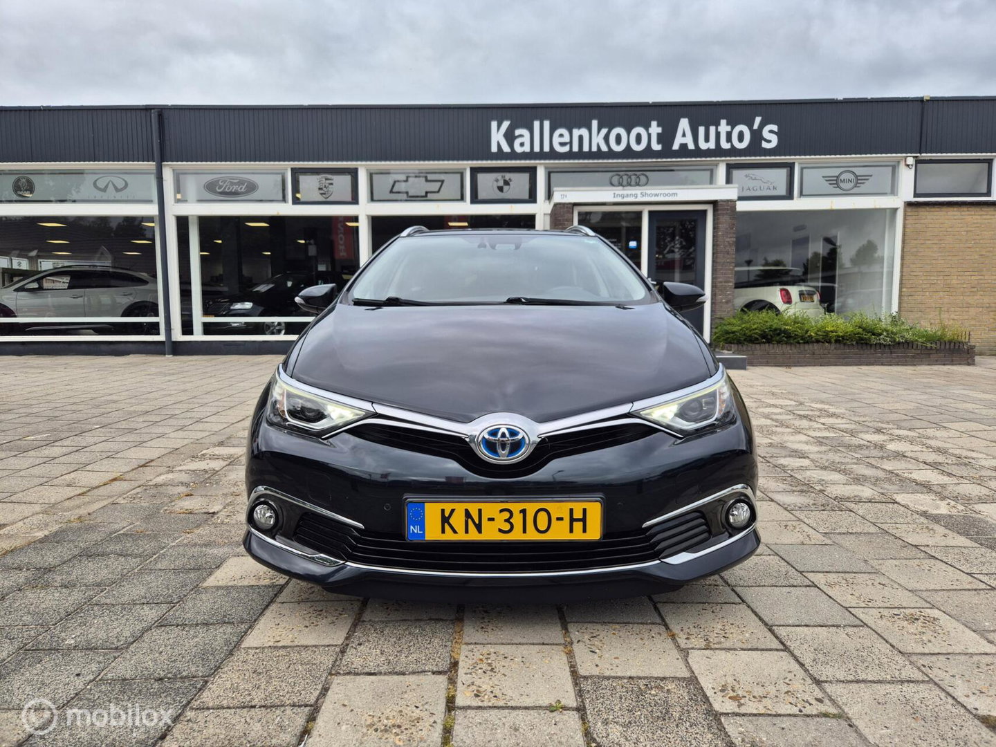 Toyota Auris 1.8 Hybrid Lease-pro, Pano,Navi, Camera,Clima