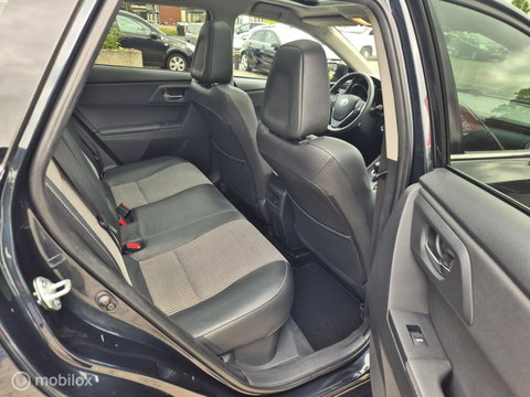Toyota Auris 1.8 Hybrid Lease-pro, Pano,Navi, Camera,Clima