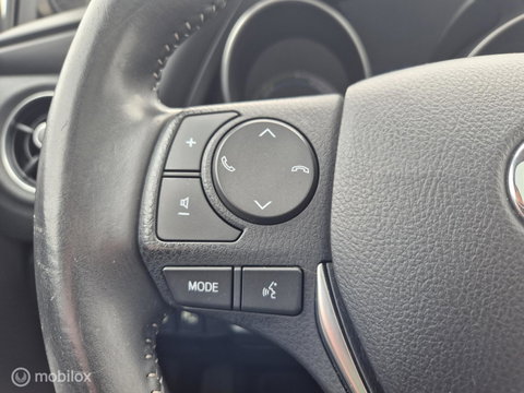 Toyota Auris 1.8 Hybrid Lease-pro, Pano,Navi, Camera,Clima