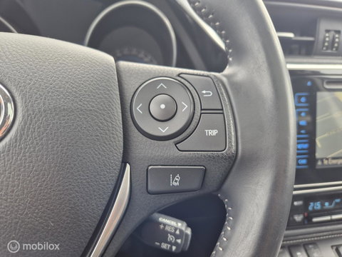 Toyota Auris 1.8 Hybrid Lease-pro, Pano,Navi, Camera,Clima