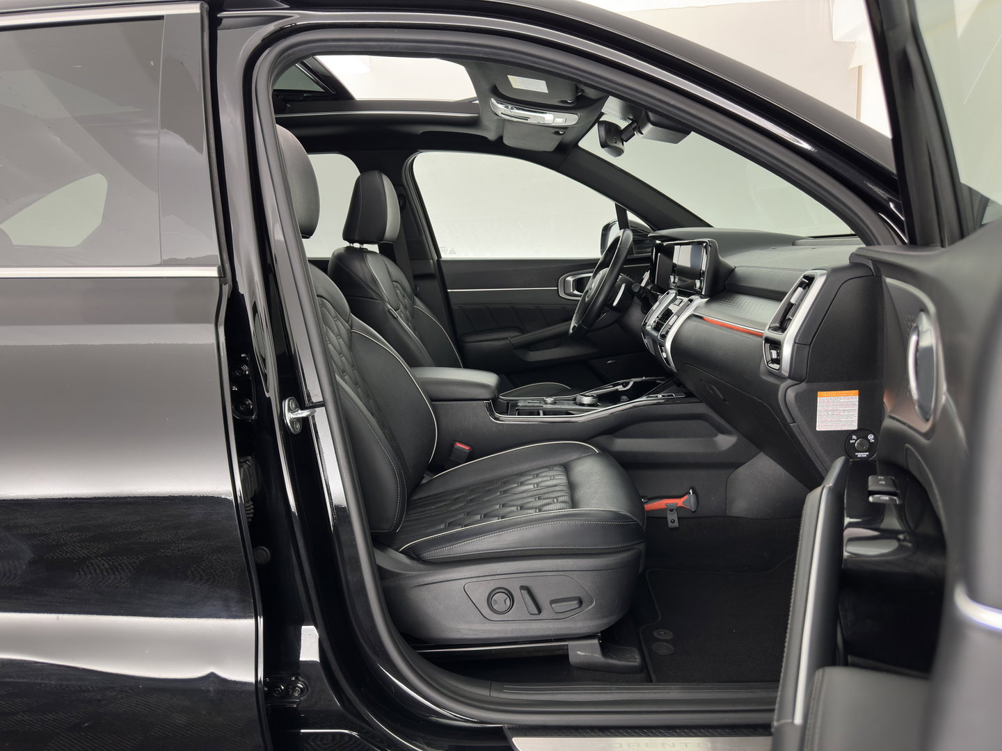Kia Sorento 1.6 T-GDI Plug-in Hybrid 4WD ExecutiveLine [ 7-Pers. ] (Plug-in) (INCL.BTW) *PANO | HEAD-UP | LEATHER | MEMORY-PACK | TOP-VIEW | FULL-LED | BLINDSPOT | ADAPTIVE-CRUISE | HEATED-COMFORTSEATS | BOSE-SOUND | KEYLESS | DIGI-COCKPIT | PRIVACY-GLASS | AMBIENT-L