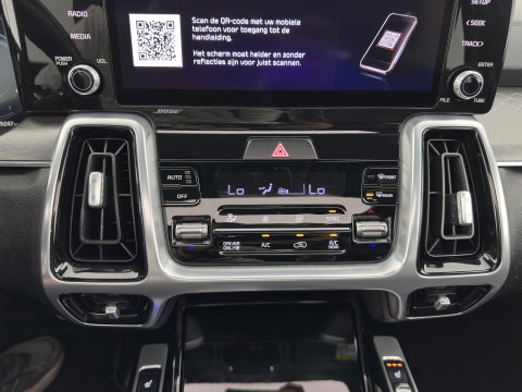 Kia Sorento 1.6 T-GDI Plug-in Hybrid 4WD ExecutiveLine [ 7-Pers. ] (Plug-in) (INCL.BTW) *PANO | HEAD-UP | LEATHER | MEMORY-PACK | TOP-VIEW | FULL-LED | BLINDSPOT | ADAPTIVE-CRUISE | HEATED-COMFORTSEATS | BOSE-SOUND | KEYLESS | DIGI-COCKPIT | PRIVACY-GLASS | AMBIENT-L