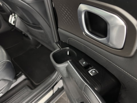 Kia Sorento 1.6 T-GDI Plug-in Hybrid 4WD ExecutiveLine [ 7-Pers. ] (Plug-in) (INCL.BTW) *PANO | HEAD-UP | LEATHER | MEMORY-PACK | TOP-VIEW | FULL-LED | BLINDSPOT | ADAPTIVE-CRUISE | HEATED-COMFORTSEATS | BOSE-SOUND | KEYLESS | DIGI-COCKPIT | PRIVACY-GLASS | AMBIENT-L