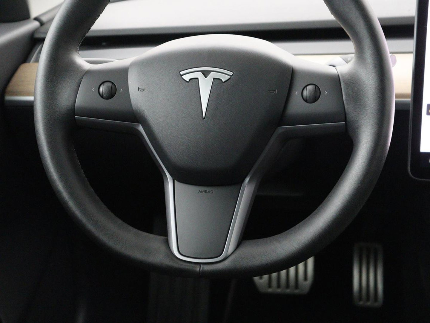 Tesla Model 3 Performance AWD 75 kWh | Traffic-Aware Cruise control | Leder | Lichtmetaal 20'' | Achterbank verwarming | Park assist | Climate control