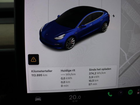 Tesla Model 3 Performance AWD 75 kWh | Traffic-Aware Cruise control | Leder | Lichtmetaal 20'' | Achterbank verwarming | Park assist | Climate control