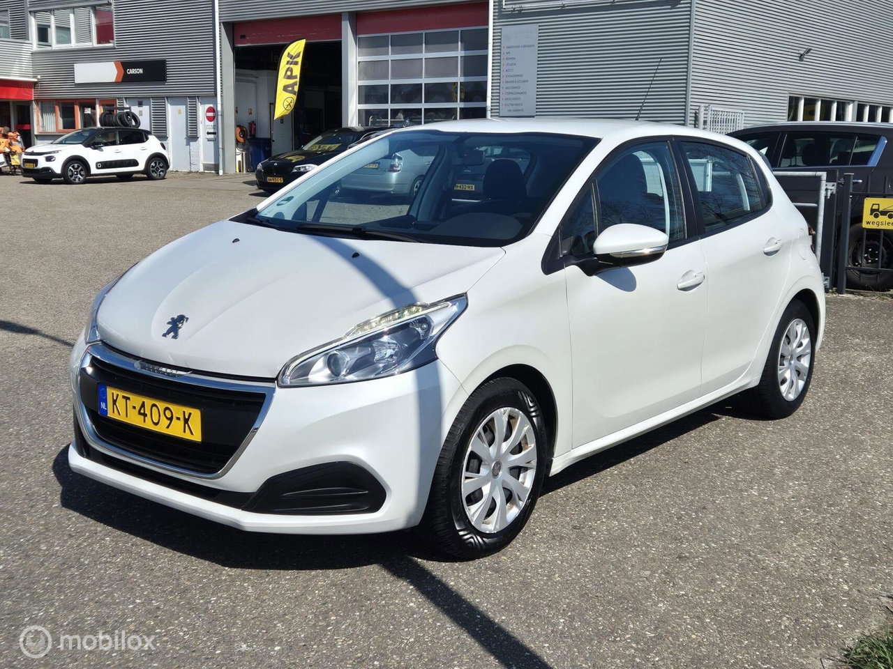 Peugeot 208