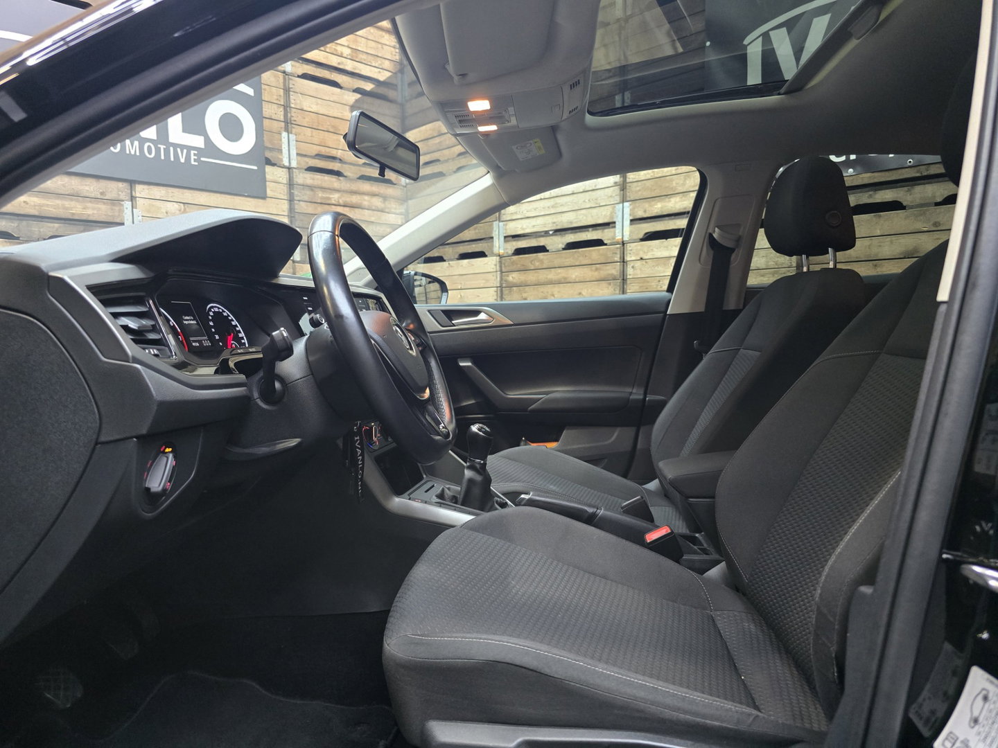 Volkswagen Polo 1.0 TSI Comfortline Pano Full LED Carplay Cruise 15"LM