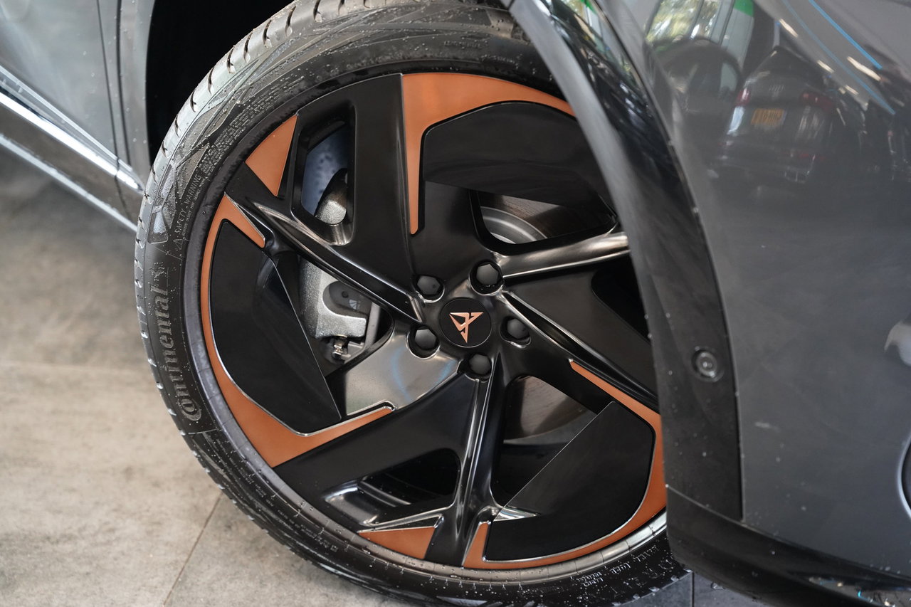 CUPRA Tavascan