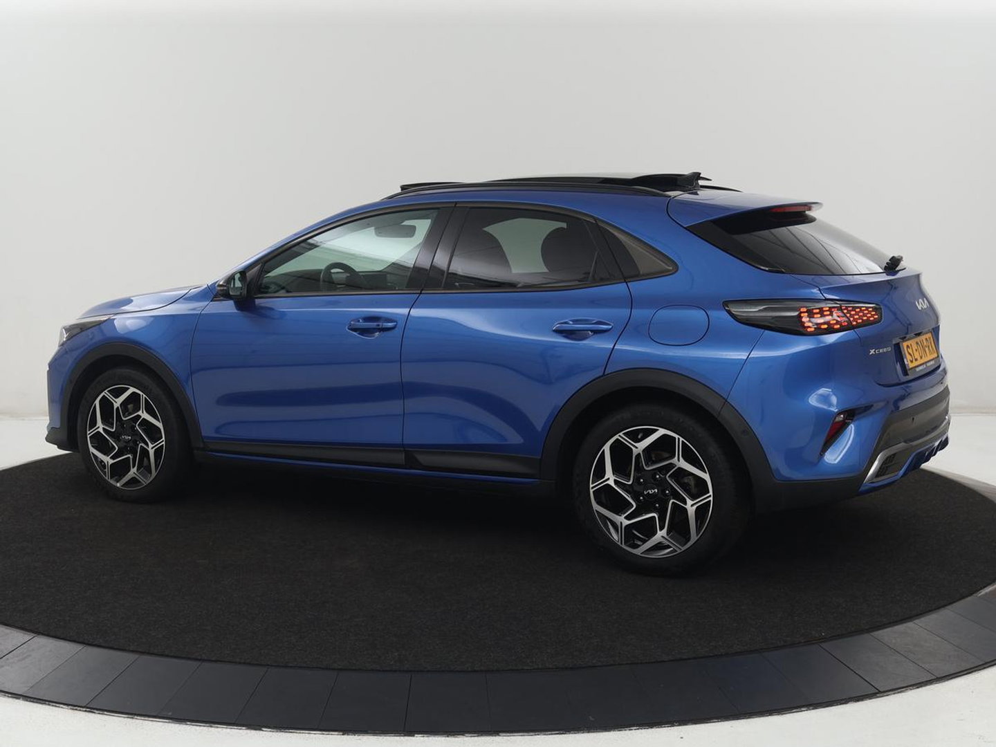 Kia XCeed 1.5 T-GDi GT-Line Edition | Panoramadak | Stoelkoeling | Adaptive cruise | Leder | Memory | Stuur/stoel verwarming | Camera | Dodehoek detectie |