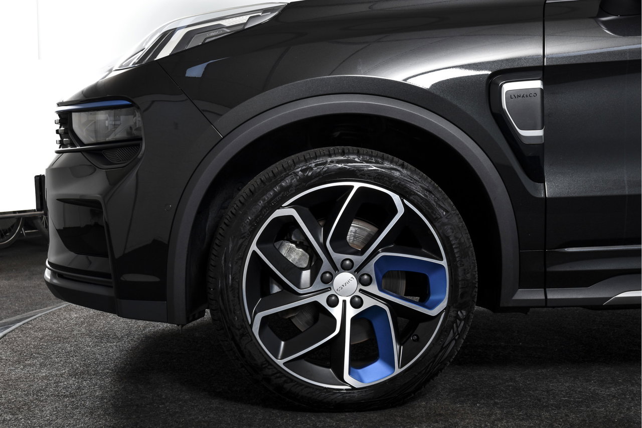 Lynk & Co 01