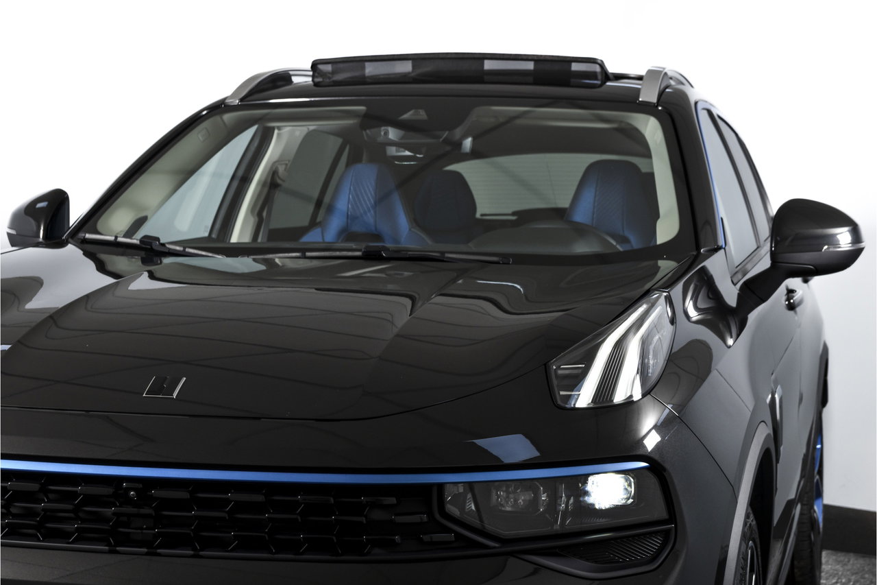 Lynk & Co 01