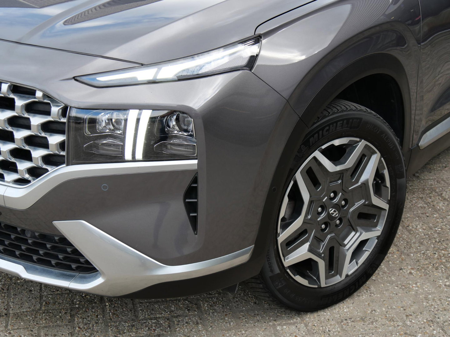 Hyundai Santa Fe HEV PREMIUM/ 7-PERSOONS/ TREKHAAK/ 360° CAMERA/