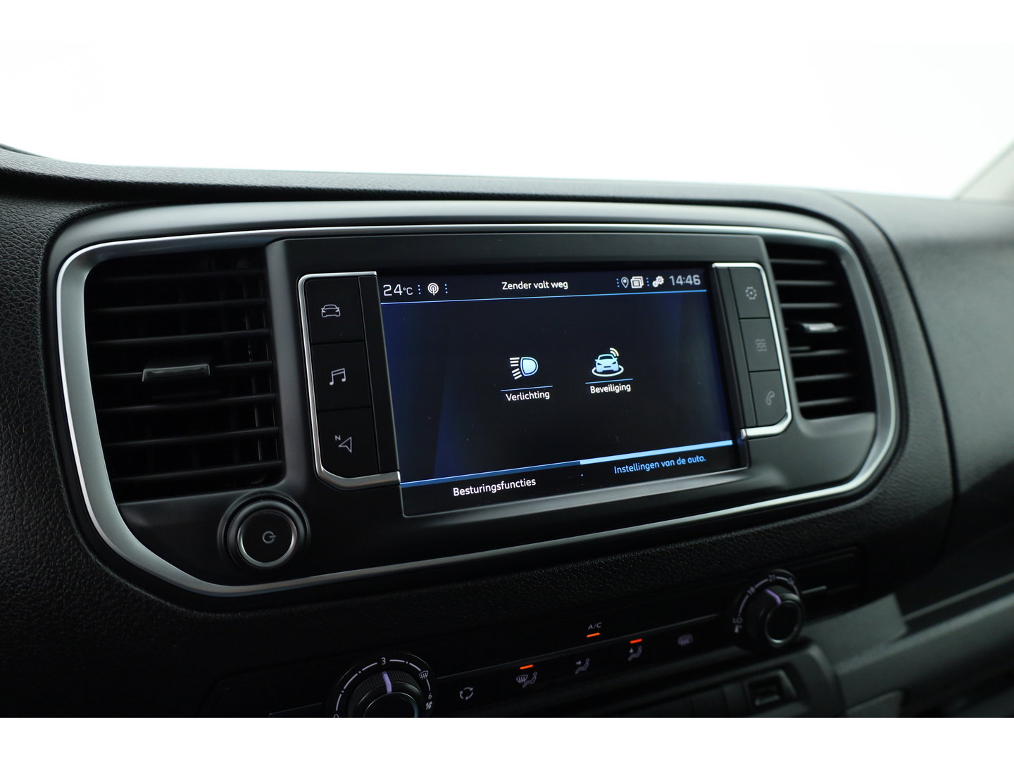 Peugeot Expert 1.5 BlueHDI 120 Compact Premium | 2x Stoel | Navi | Apple Carplay | Trekhaak