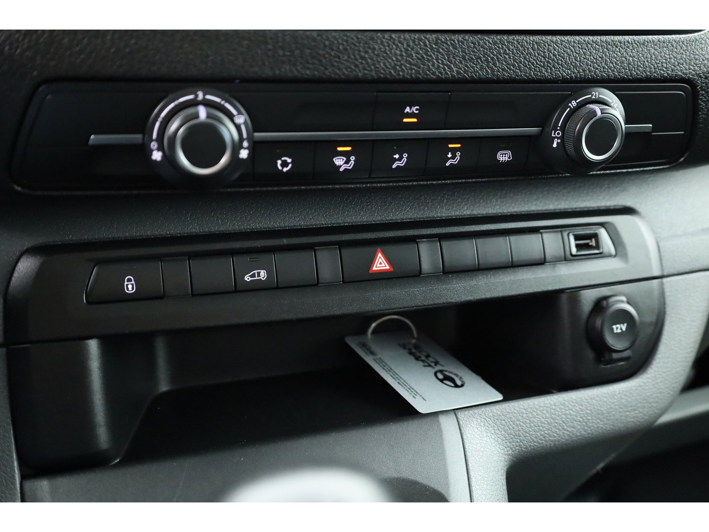 Peugeot Expert 1.5 BlueHDI 120 Compact Premium | 2x Stoel | Navi | Apple Carplay | Trekhaak