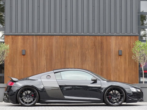 Quattro R8 4.2 V8 FSI 421PK / Carbon / Liftsysteem / LED / B&O