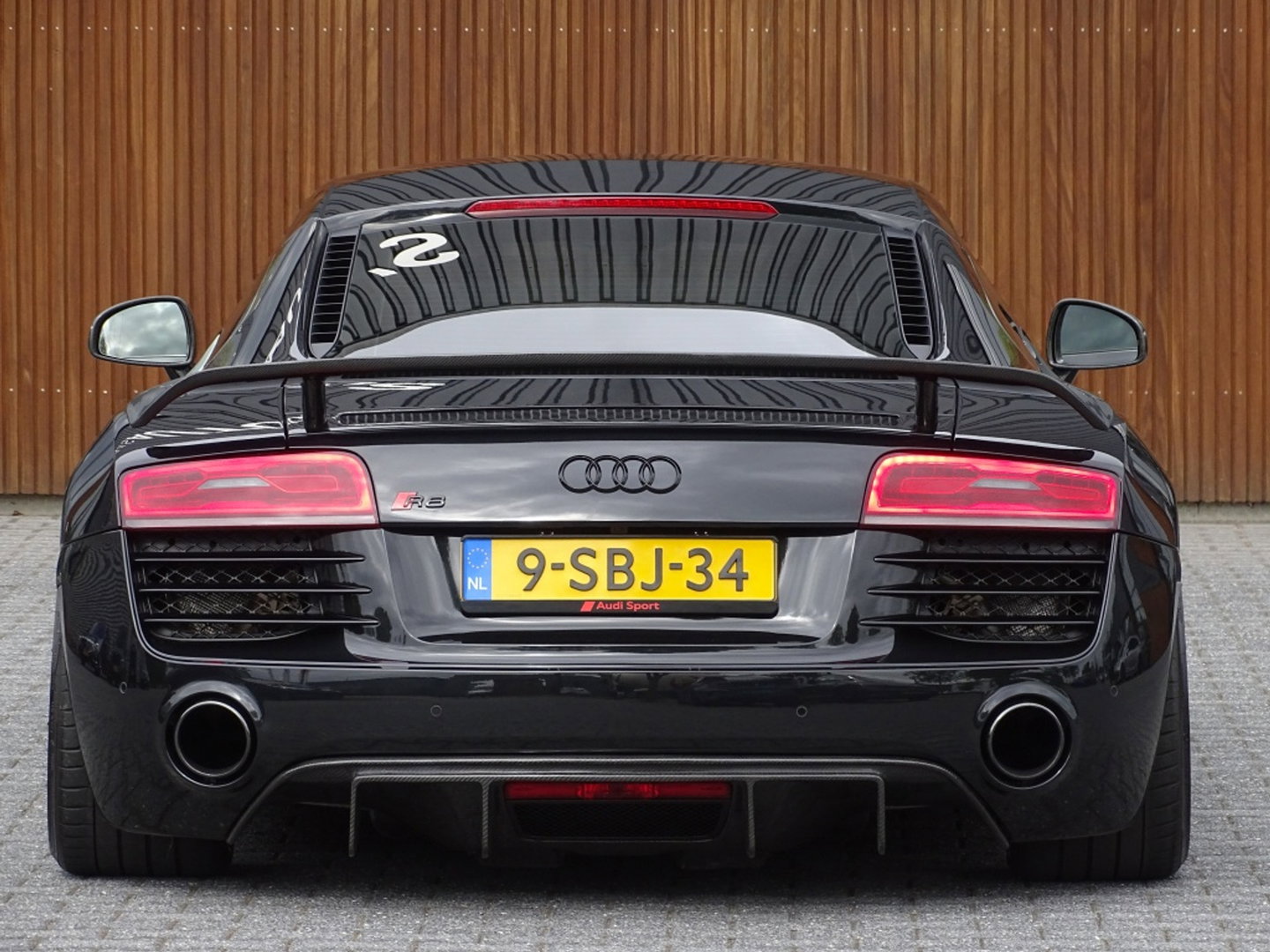 Quattro R8 4.2 V8 FSI 421PK / Carbon / Liftsysteem / LED / B&O