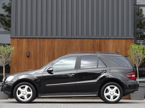 Mercedes-Benz M-Klasse 350 272PK V6 / Youngtimer / Xenon / Alcanatara / 2006