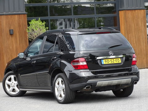 Mercedes-Benz M-Klasse 350 272PK V6 / Youngtimer / Xenon / Alcanatara / 2006