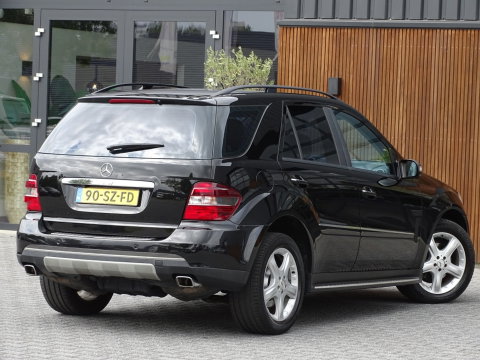 Mercedes-Benz M-Klasse 350 272PK V6 / Youngtimer / Xenon / Alcanatara / 2006