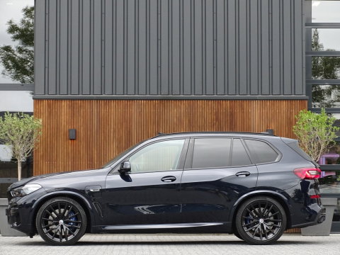 BMW X5 45e 394PK M-Sport / Laser / 2022 / BTW / Trekhaak / Pano