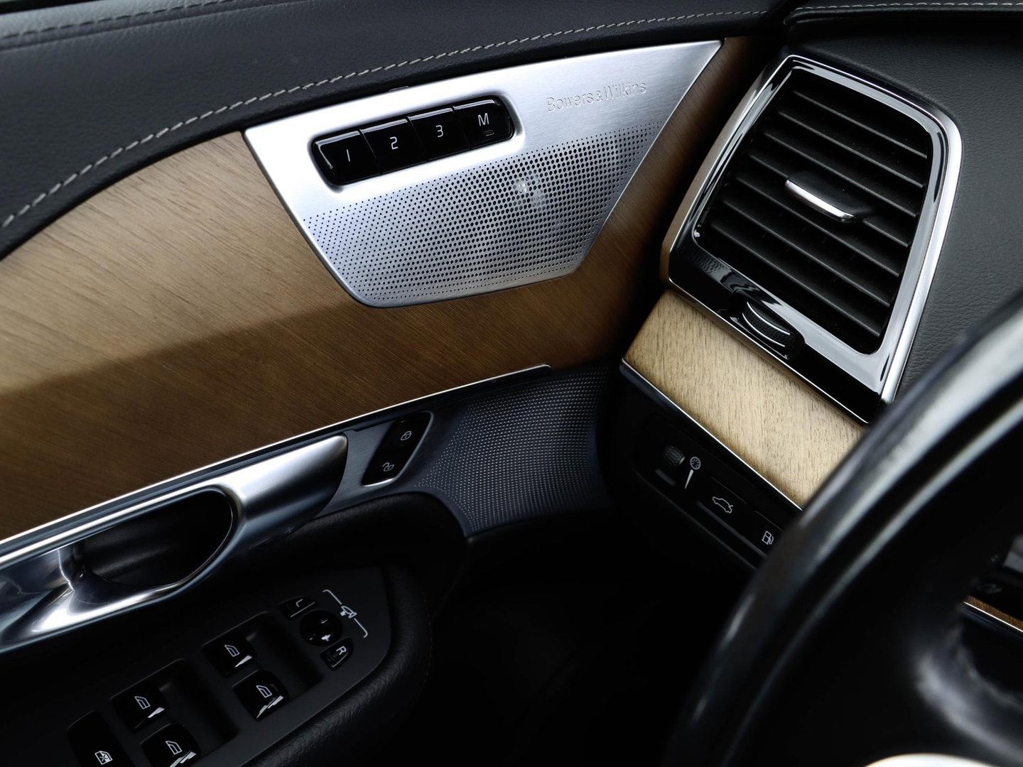 Volvo XC90 T8 Recharge AWD Inscription 7p Bowers & Wilkins Luchtvering 22 inch