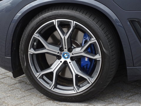 BMW X5 45e 394PK M-Sport / Laser / 360 / Pano / Softclose / Pano