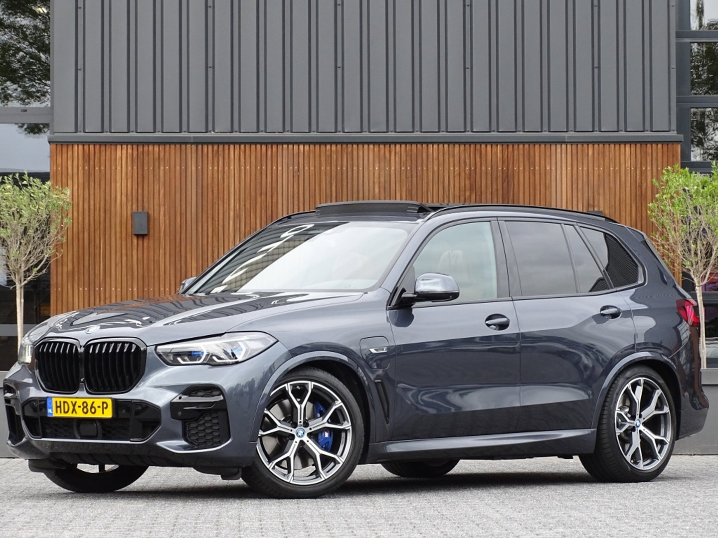 BMW X5 45e 394PK M-Sport / Laser / 360 / Pano / Softclose / Pano