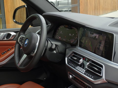 BMW X5 45e 394PK M-Sport / Laser / 360 / Pano / Softclose / Pano