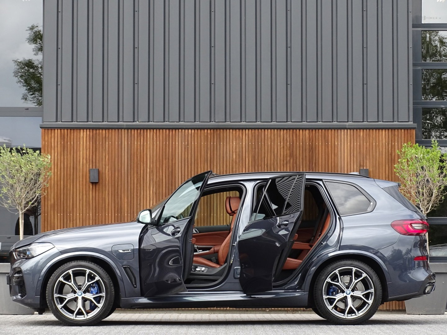 BMW X5 45e 394PK M-Sport / Laser / 360 / Pano / Softclose / Pano