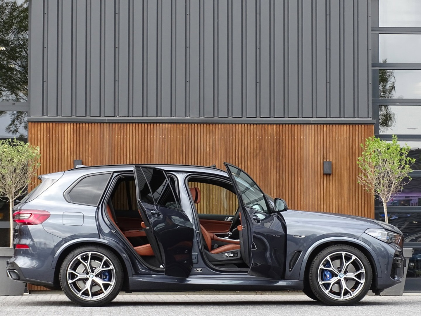 BMW X5 45e 394PK M-Sport / Laser / 360 / Pano / Softclose / Pano