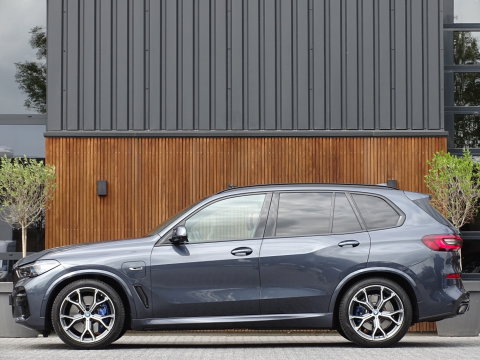 BMW X5 45e 394PK M-Sport / Laser / 360 / Pano / Softclose / Pano