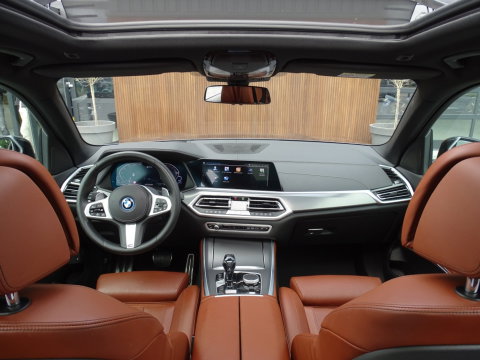 BMW X5 45e 394PK M-Sport / Laser / 360 / Pano / Softclose / Pano