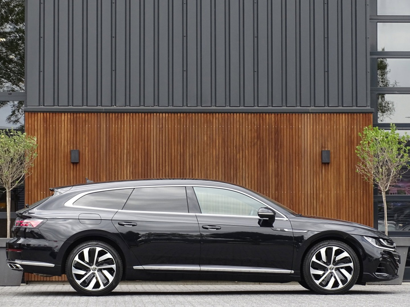Volkswagen Arteon Shooting Brake 2.0 TSI 191PK DSG / R-Line / IQ-Light