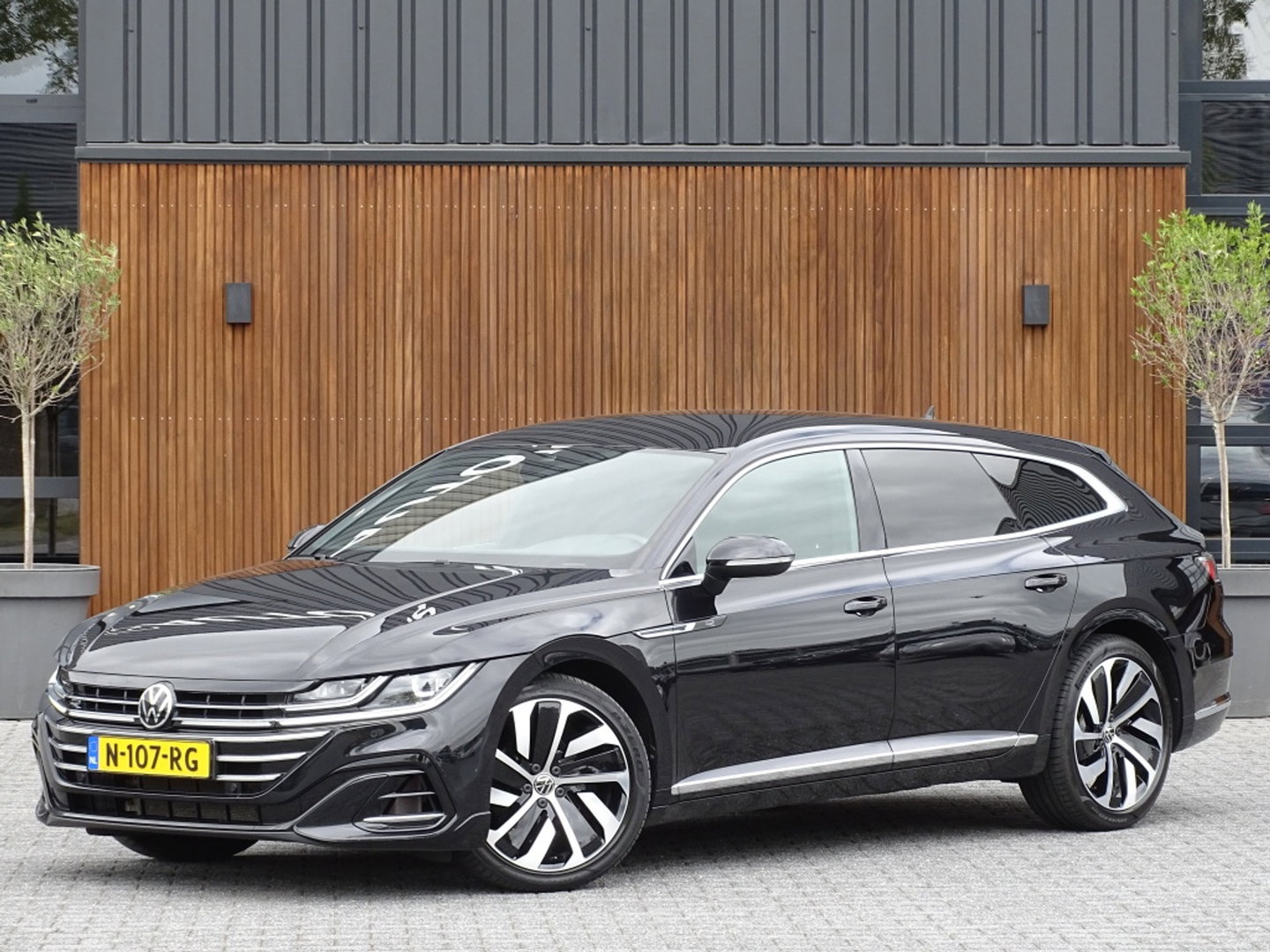 Volkswagen Arteon Shooting Brake 2.0 TSI 191PK DSG / R-Line / IQ-Light