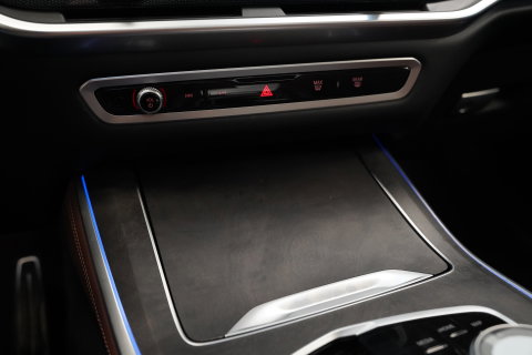 BMW X5 xDrive50e Launch Edition Panoramadak Leder M-Sport Pro Trekhaak Head-Up