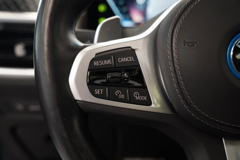 BMW X5 xDrive50e Launch Edition Panoramadak Leder M-Sport Pro Trekhaak Head-Up