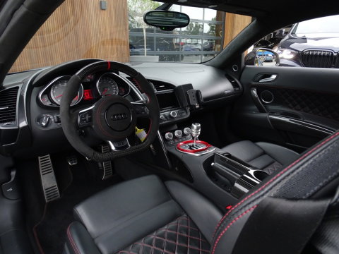 Quattro R8 4.2 V8 FSI 421PK / Carbon / Liftsysteem / LED / B&O