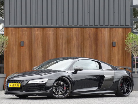 Quattro R8 4.2 V8 FSI 421PK / Carbon / Liftsysteem / LED / B&O