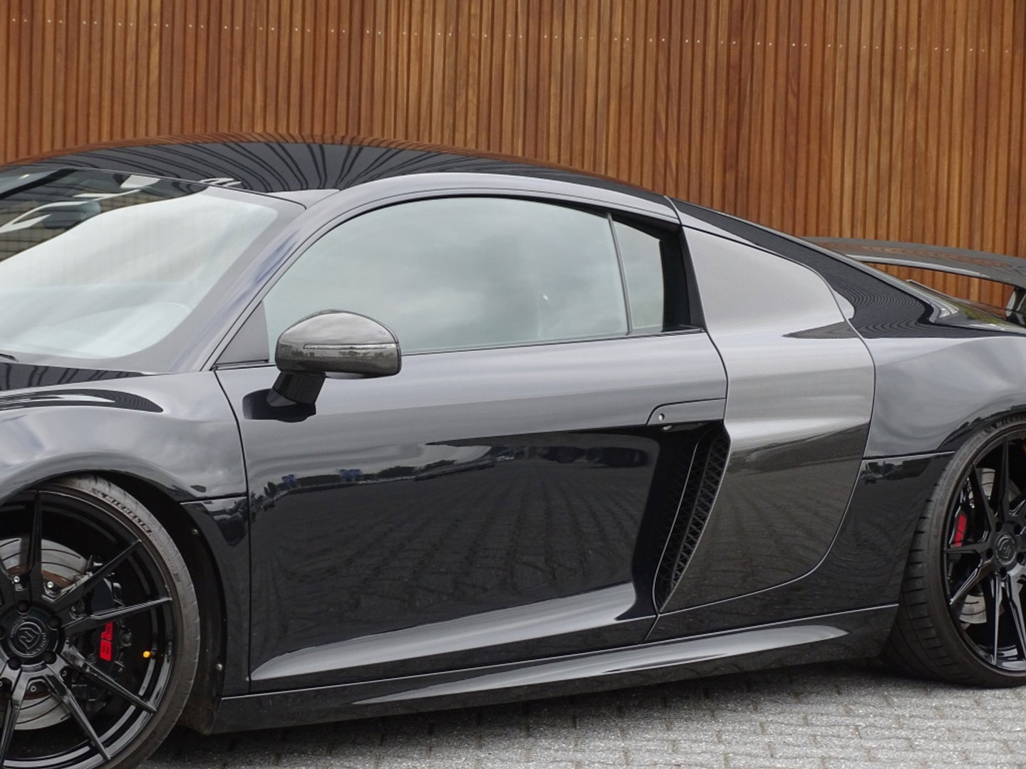 Quattro R8 4.2 V8 FSI 421PK / Carbon / Liftsysteem / LED / B&O