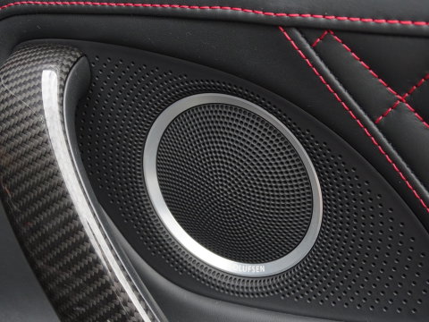 Quattro R8 4.2 V8 FSI 421PK / Carbon / Liftsysteem / LED / B&O