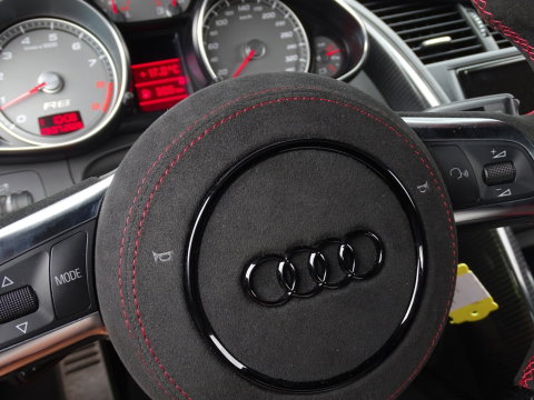 Quattro R8 4.2 V8 FSI 421PK / Carbon / Liftsysteem / LED / B&O