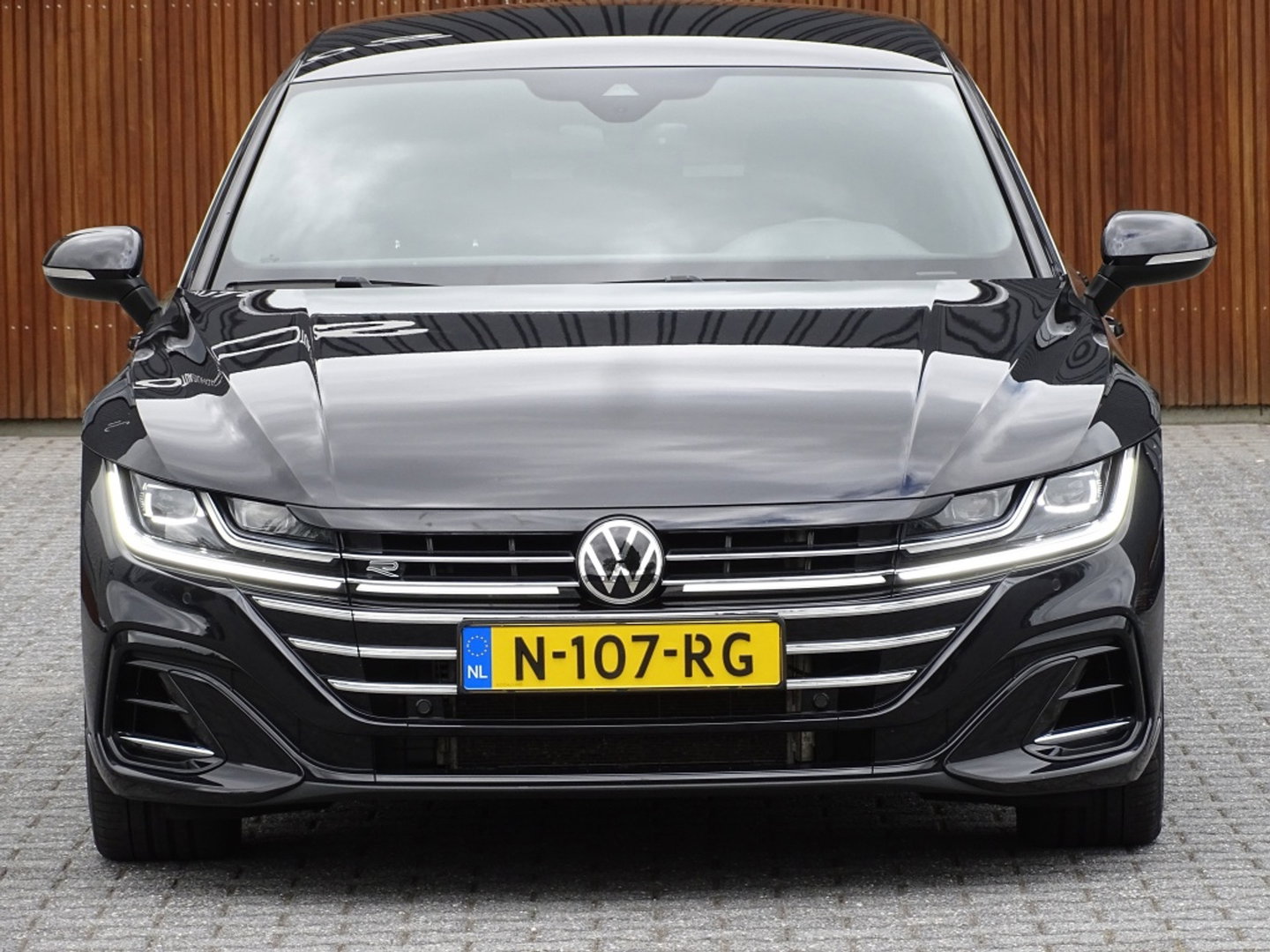 Volkswagen Arteon Shooting Brake 2.0 TSI 191PK DSG / R-Line / IQ-Light