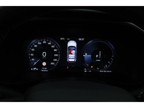 Volvo XC40 1.5 T5 Recharge Inscription | Trekhaak | 360 Cam | ACC | Blis | H&K Audio | stoel 4 & stuur Verwarming