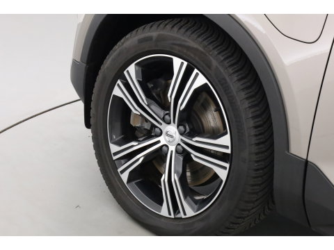 Volvo XC40 1.5 T5 Recharge Inscription | Trekhaak | 360 Cam | ACC | Blis | H&K Audio | stoel 4 & stuur Verwarming