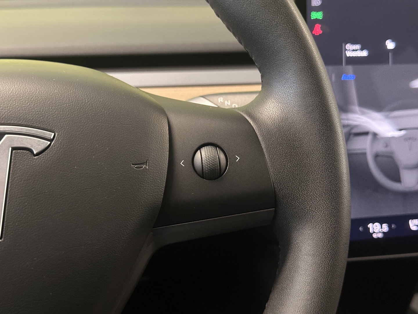 Tesla Model 3 Long Range AWD 75 kWh | 351 PK! | Origineel Nederlands | Leder | Autopilot | Premium Audio | Panoramadak | Elektrische Stoelen |  Stoelverwarming | Achterbankverwarming |