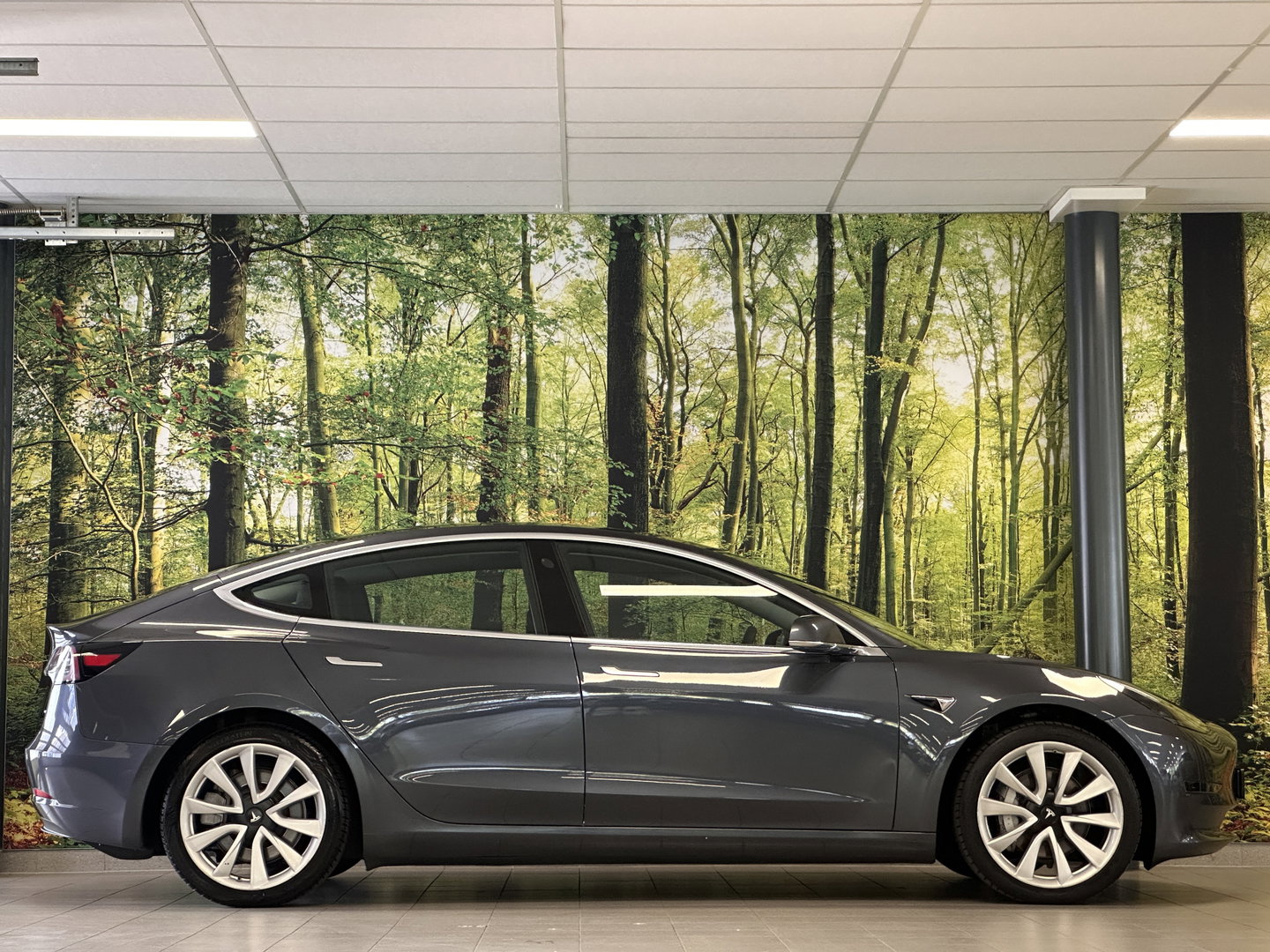 Tesla Model 3 Long Range AWD 75 kWh | 351 PK! | Origineel Nederlands | Leder | Autopilot | Premium Audio | Panoramadak | Elektrische Stoelen |  Stoelverwarming | Achterbankverwarming |
