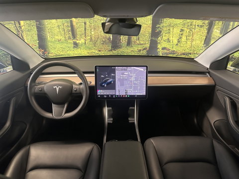 Tesla Model 3 Long Range AWD 75 kWh | 351 PK! | Origineel Nederlands | Leder | Autopilot | Premium Audio | Panoramadak | Elektrische Stoelen |  Stoelverwarming | Achterbankverwarming |