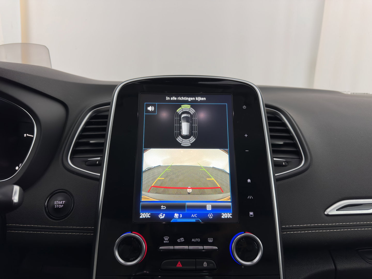 Renault Scénic 1.5 dCi Initiale Paris Hybrid Assist *HEAD-UP | ADAPTIVE-CRUISE | LEATHER | FULL-LED | BLINDSPOT | HEATED-COMFORTSEATS | BOSE-SOUND | NAVI-FULLAMP | DIGI-COCKPIT | PRIVACY-GLASS | CAMERA | ECC | PDC | 20''ALU*